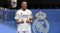 Kylian Mbappé welcomed by Real fans at packed Bernabeu