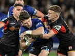 Blues keep Super title defence alive with last-gasp win