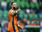 Eight is great as Dutch dish out World Cup demolition