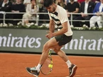 Alcaraz reaches French Open final after Musetti retires