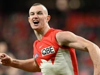 Sydney's Warner rejects WA offers to remain a Swan