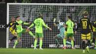 10-man Dortmund end away-day curse with Wolfsburg win