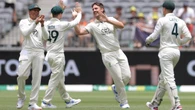 Pakistan lose 3-14 to leave Australia on top in Perth