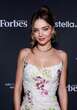 Miranda Kerr 'recharges' in the open air