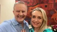 ‘Punching’: Albo’s hilarious text after proposal