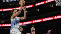 Daniels' Hawks come from clouds to stun Bulls in NBA