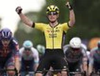 Groves misses out as flying Dutchman Kooij wins at Giro