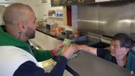 Aussie Youtuber leaves local icon speechless with $5k tip