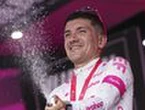 Carapaz special at Giro after Aussie breakway bid fails