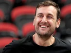 Bogut pokes fun during FIBA Hall of Fame induction