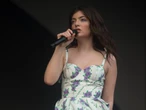 Lorde turned to MDMA to overcome stage fright