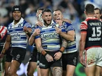 Burton trumps Nawaqanitawase as Dogs stun Roosters