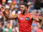 Miller all smiles as Suns hold off Hawks in milestone