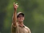 Scott makes charge as Scheffler's PGA lead evaporates