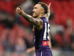 Dominant Dockers stun Giants in superb away victory