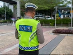 Aussie in handcuffs accused of smuggling coke into Bali