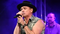 Shannon Noll set to welcome new family member