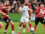 Arzani shines as Victory knock Wanderers out of finals