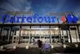 Carrefour porte plainte après des injures racistes contre une caissière
