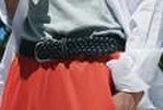 Des pionniers du tennis aux campus de l’Ivy League, la ceinture tressée, un marqueur de l’élite