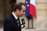 Sébastien Lecornu accepte de mener d’« ultimes discussions » pour sauver la majorité