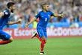 Dmitri Payet mis en examen au Brésil à la suite d’une plainte pour « violence physique et psychologique »