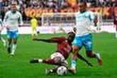 Ligue 1 : l’OM poursuit sur sa lancée en s’imposant à Metz, Lens vainqueur au courage à Auxerre