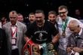 Boxe : l’Ukrainien Oleksandr Usyk sacré champion du monde des poids lourds après sa victoire contre le Britannique Daniel Dubois
