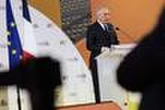 Vote de confiance : François Bayrou se dit « prêt à examiner toute solution » alternative à la suppression des jours fériés