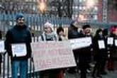 A Strasbourg, des enseignants mobilisés devant un collège en raison de menaces de mort contre un professeur