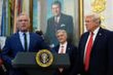 Donald Trump annonce des mesures pour faire baisser le coût de la FIV aux Etats-Unis