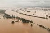 Inondations en Australie : quatre morts et 50 000 personnes toujours bloquées par les eaux