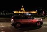 La police disperse une fête interdite sur l’esplanade des Invalides, à Paris