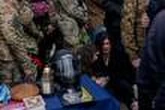 Le point sur la guerre en Ukraine : les négociations de paix sont un « test de crédibilité » pour les Etats-Unis, estime Emmanuel Macron