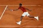 Roland-Garros : Gaël Monfils assure le spectacle en session nocturne et se qualifie pour le deuxième tour