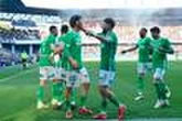 La Ligue 2 reprend, entre ambitions affirmées, retours historiques et rivalités retrouvées