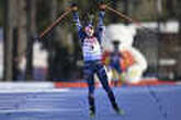 Biathlon : Justine Braisaz-Bouchet réalise le triplé et prend les commandes du classement général de la Coupe du monde