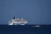 Cannes limite les paquebots géants dans sa baie à un seul navire de croisière par jour dès 2026