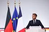 Emmanuel Macron estime que Vladimir Poutine va vers une « dérive autocratique » et réfute toute insulte envers le président russe
