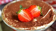 Taki deser nawet Włoch pochwali. Tiramisu w owocowej wersji bije na głowę oryginał. Idealne na lato
