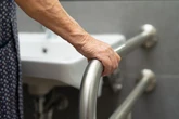 Jak czÄsto myÄ ciaĹo po 65. roku Ĺźycia? Eksperci podali liczbÄ. To rzadziej niĹź myĹlisz