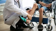 Dystrofia miÄĹniowa Duchenne'a i jej pierwsze objawy. "ChciaĹ biegaÄ, a siÄ przewracaĹ"