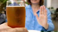 Tylko u nasNie chcÄ
 piÄ alkoholu, ale w tych sytuacjach nie potrafiÄ
 odmĂłwiÄ. "Mam ĹwiÄty spokĂłj"