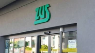 Nawet 4000 zł co miesiąc. Tym seniorom ZUS wypłaci dodatkowe pieniądze po ukończeniu 55 lat