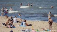 Buractwa na plaży mają się dobrze. Co można znaleźć w piachu? "5 zł za toaletę to za dużo"