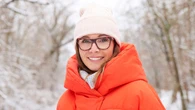 Nie wierzę, że jeszcze jest! Płaszcz z Lidla to hit wśród Polek. Wyprzedaże w 4f i goodlookin