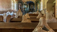 To najbardziej nawiedzony koĹciĂłĹ w Europie. W Ĺawkach zamiast wiernych modlÄ siÄ... duchy
