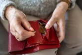 Nawet 185 tys. wniosków o rentę wdowią nie przejdzie dalej. ZUS je odrzuci z jednego powodu