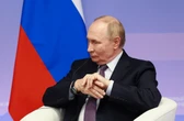 Okryli się wieczną hańbą. To ich namówił Putin do głosowania za Rosją
