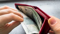 Tym pracownikom należą się dodatkowe pieniądze za pracę. Nie trzeba nawet wniosku, ale są warunki